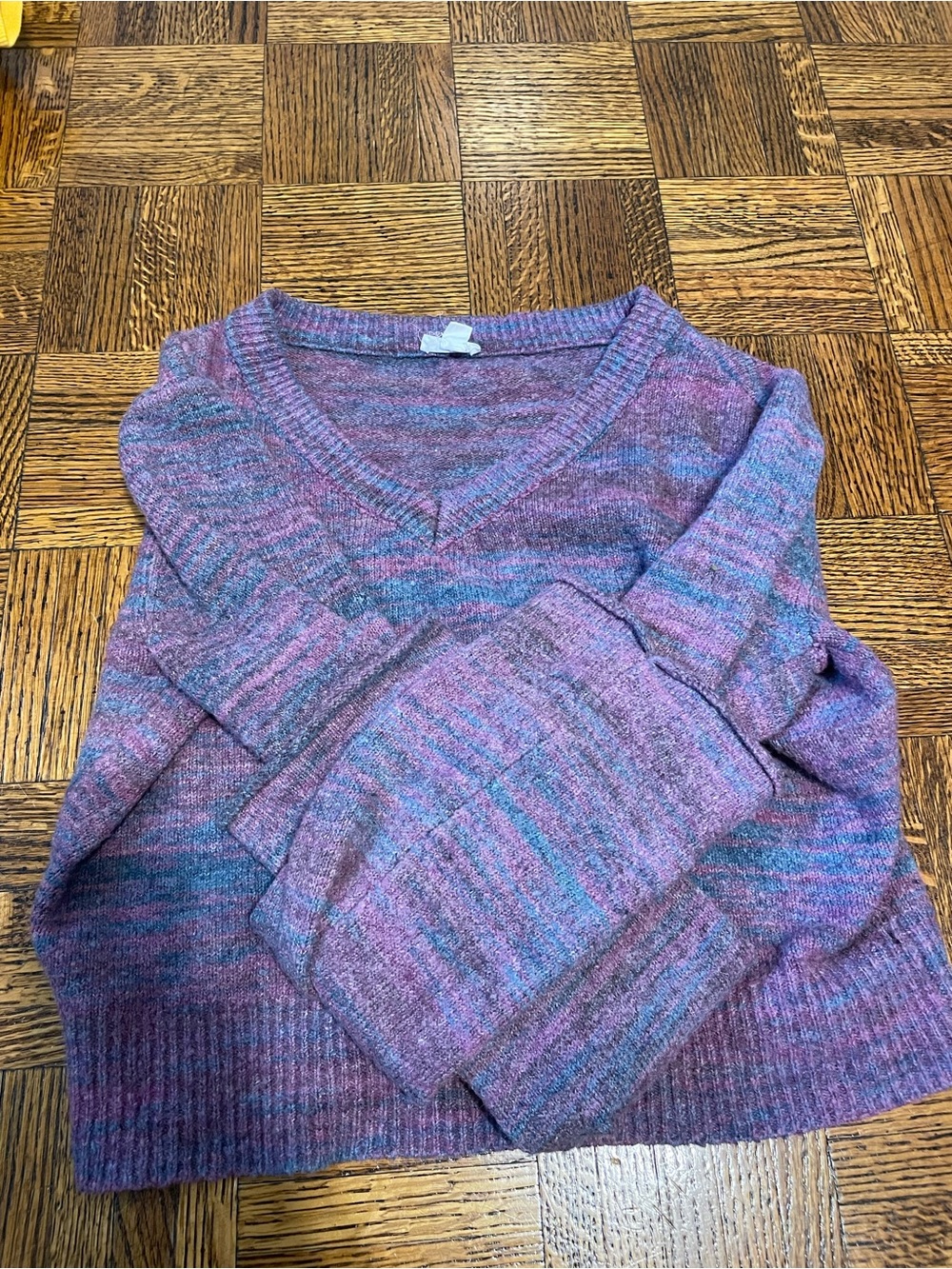 Free People Purple V-Neck Sweater 💜☂️🪻 - Picture 3 of 3